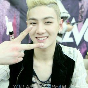 Meet your Posher, Benito